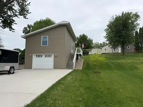 1903 Mark Drive Albert Lea MN 56007