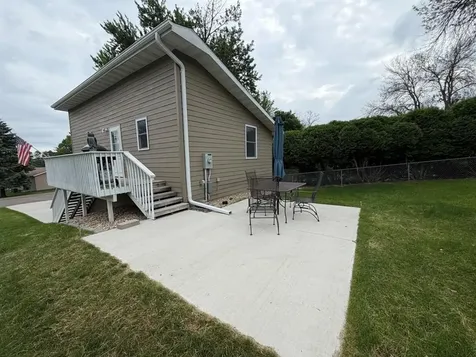1903 Mark Drive Albert Lea MN 56007