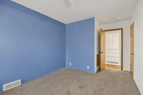716 W 7th Avenue Fergus Falls MN 56537