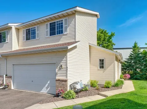 921 Pine Street Farmington MN 55024