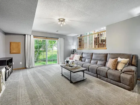 921 Pine Street Farmington MN 55024