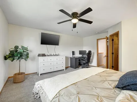 921 Pine Street Farmington MN 55024
