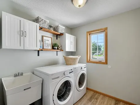 921 Pine Street Farmington MN 55024