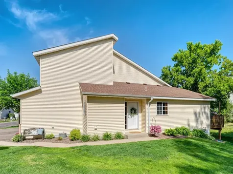 921 Pine Street Farmington MN 55024