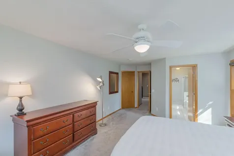 901 Southwind Drive Burnsville MN 55306