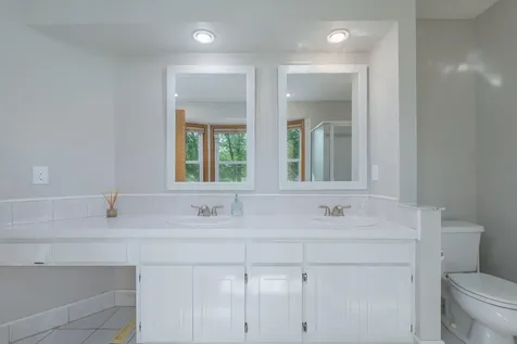 901 Southwind Drive Burnsville MN 55306