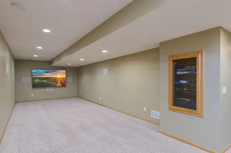 901 Southwind Drive Burnsville MN 55306
