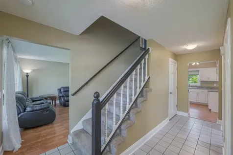 901 Southwind Drive Burnsville MN 55306