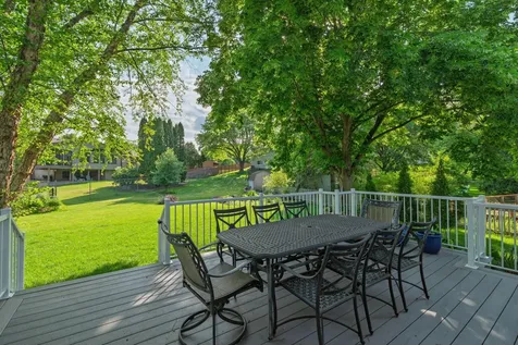 901 Southwind Drive Burnsville MN 55306