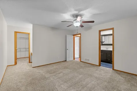 1136 Minnesota Street S Shakopee MN 55379