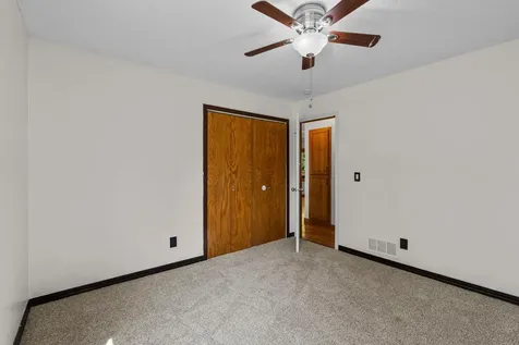 1136 Minnesota Street S Shakopee MN 55379