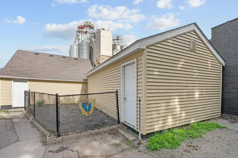 125 W Church Street Belle Plaine MN 56011