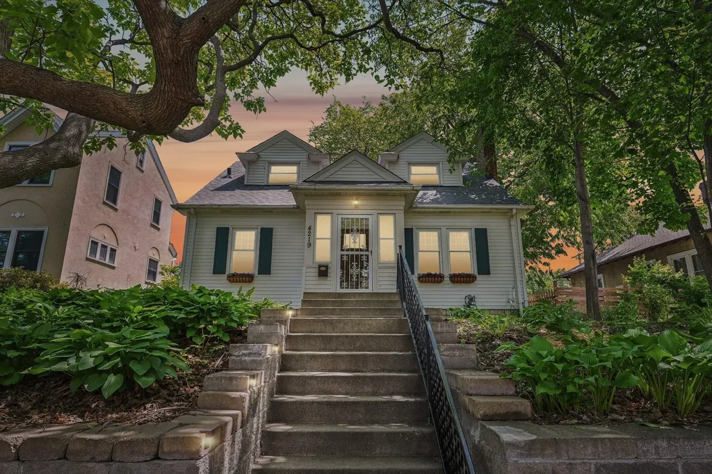 4219 2nd Avenue S Minneapolis MN 55409