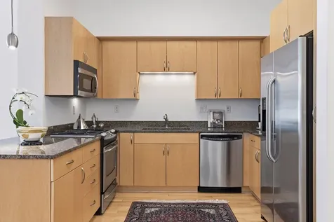 215 10th Avenue S Minneapolis MN 55415