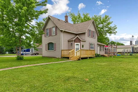 321 Ash Avenue N New Richland MN 56072