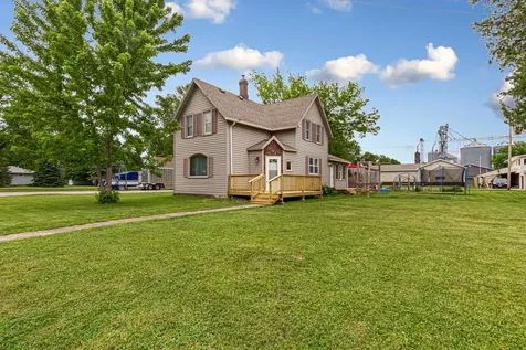 321 Ash Avenue N New Richland MN 56072