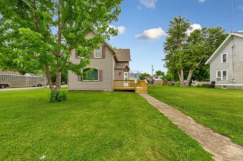 321 Ash Avenue N New Richland MN 56072