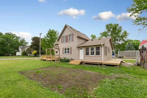 321 Ash Avenue N New Richland MN 56072