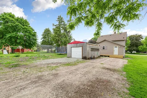 321 Ash Avenue N New Richland MN 56072