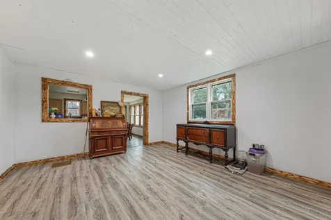 321 Ash Avenue N New Richland MN 56072