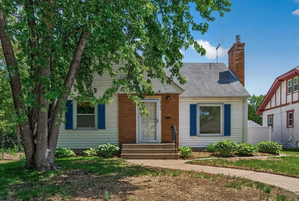 4706 Girard Avenue N Minneapolis MN 55430