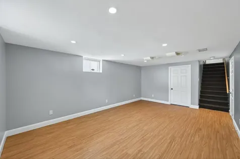4706 Girard Avenue N Minneapolis MN 55430