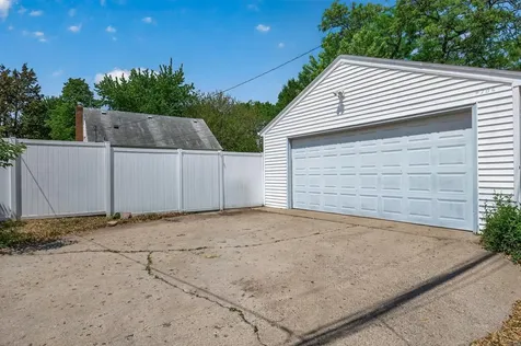 4706 Girard Avenue N Minneapolis MN 55430