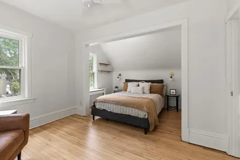 2401 Upton Avenue N Minneapolis MN 55411
