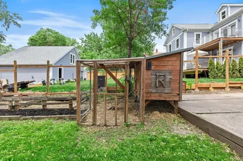 2401 Upton Avenue N Minneapolis MN 55411