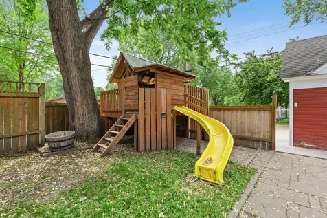 2401 Upton Avenue N Minneapolis MN 55411