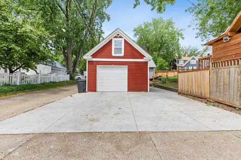 2401 Upton Avenue N Minneapolis MN 55411