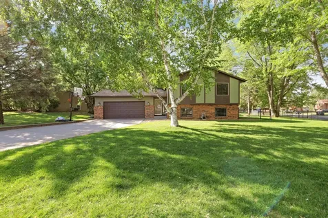 1980 Timber Wolf Trail N Eagan MN 55122