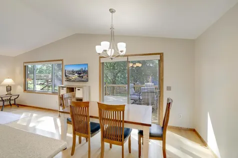 1980 Timber Wolf Trail N Eagan MN 55122