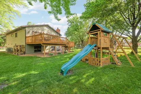 1980 Timber Wolf Trail N Eagan MN 55122