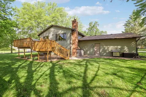 1980 Timber Wolf Trail N Eagan MN 55122