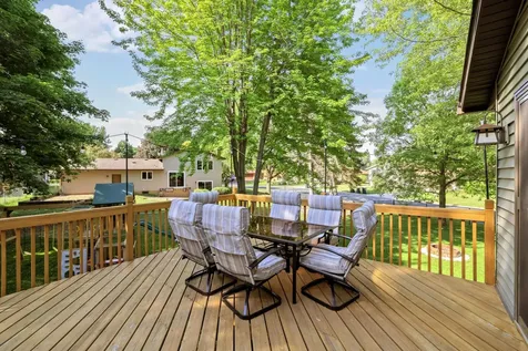 1980 Timber Wolf Trail N Eagan MN 55122