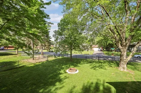 1980 Timber Wolf Trail N Eagan MN 55122