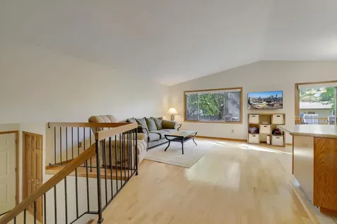 1980 Timber Wolf Trail N Eagan MN 55122