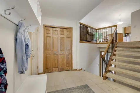 1980 Timber Wolf Trail N Eagan MN 55122