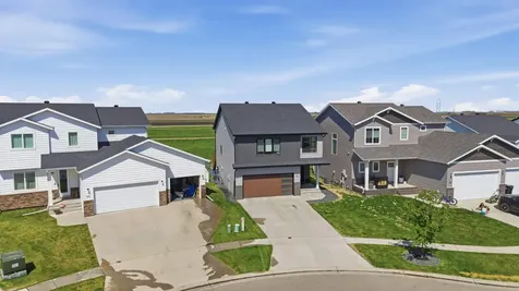 1186 Albert Court W West Fargo ND 58078