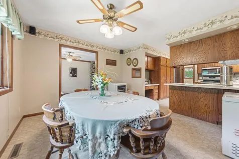 1139 10th Street N Saint James MN 56081