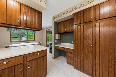 1139 10th Street N Saint James MN 56081