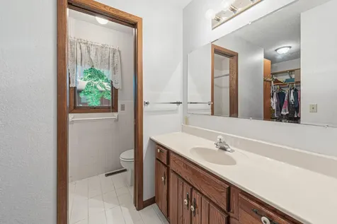 1139 10th Street N Saint James MN 56081