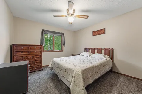 1139 10th Street N Saint James MN 56081