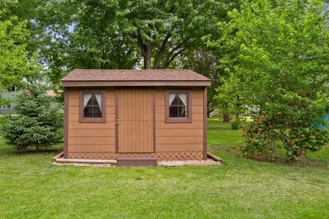 1139 10th Street N Saint James MN 56081