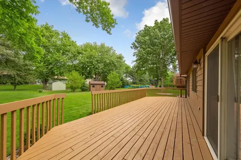 1139 10th Street N Saint James MN 56081