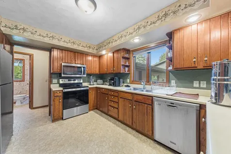 1139 10th Street N Saint James MN 56081