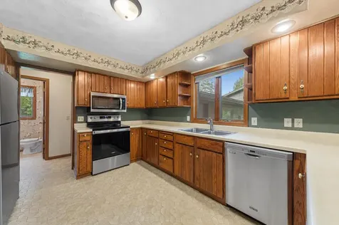 1139 10th Street N Saint James MN 56081