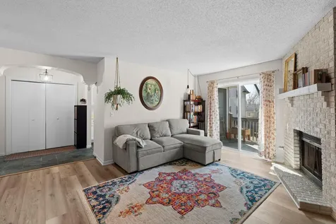 3861 Gold Point Eagan MN 55122
