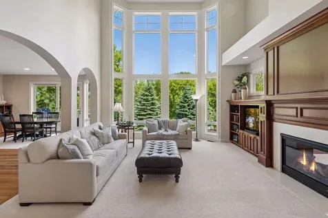 3667 Lerive Way Chaska MN 55318